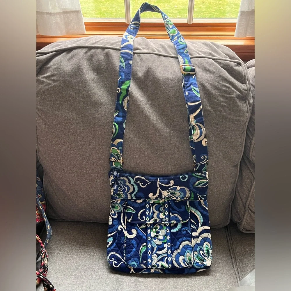 Blue Vera Bradley crossbody. Slightly used. Non smoking. Like new. - Picture 1 of 3